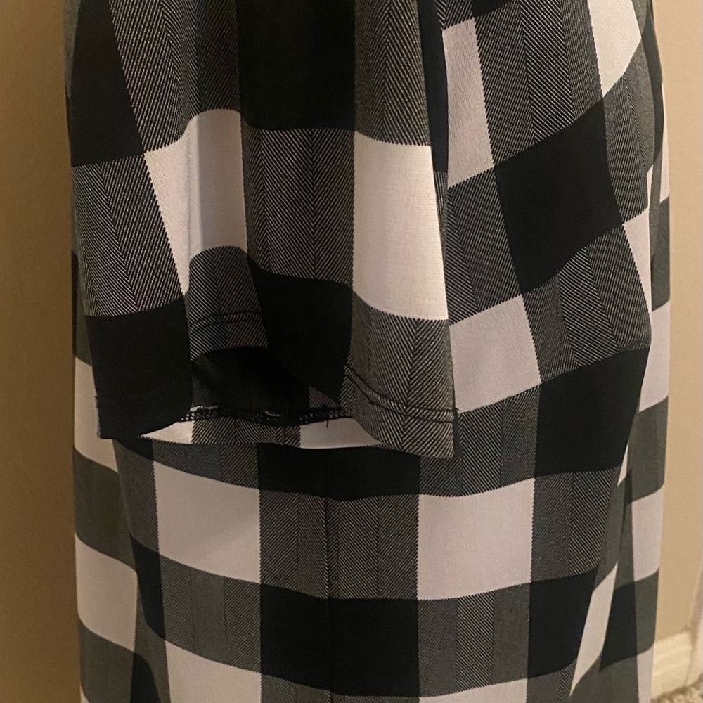 Checkered top in polyester - Picture 2 of 3